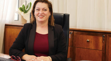 ΥΠΟΥΡΓΟΣ ΠΑΙΔΕΙΑΣ 7