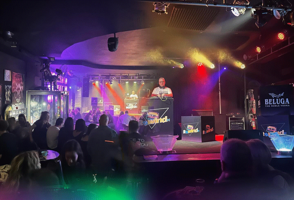 Το πρώτο Rewind Larnaca Edition με τον γνωστό DJ Αντρέα Αντρέου ξεσήκωσε τη Λάρνακα  (βίντεο - φώτο)