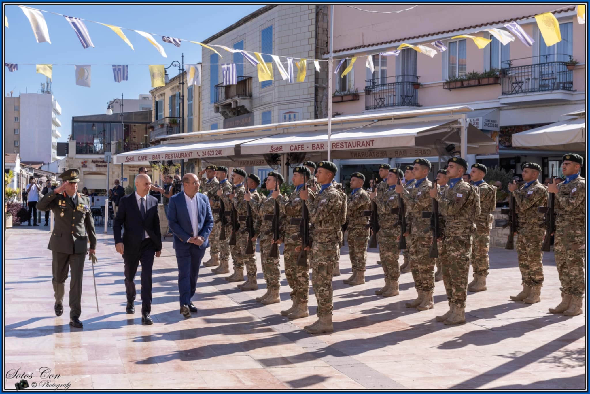 Με λαμπρότητα και εθνική υπερηφάνεια η Λάρνακα γιόρτασε την 28η Οκτωβρίου του 1940