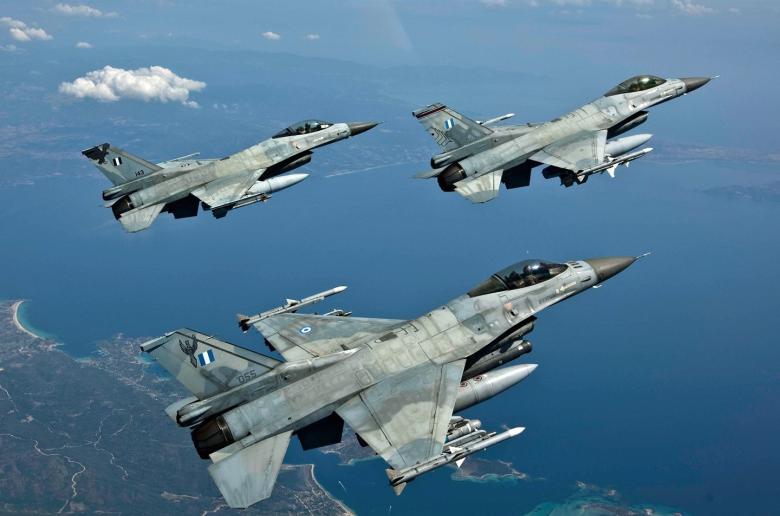 Πτήσεις στον ουρανό της Λάρνακας τα ελληνικά F16 για την τελική φάση της ΙΡΙΣ 2024  (βίντεο)