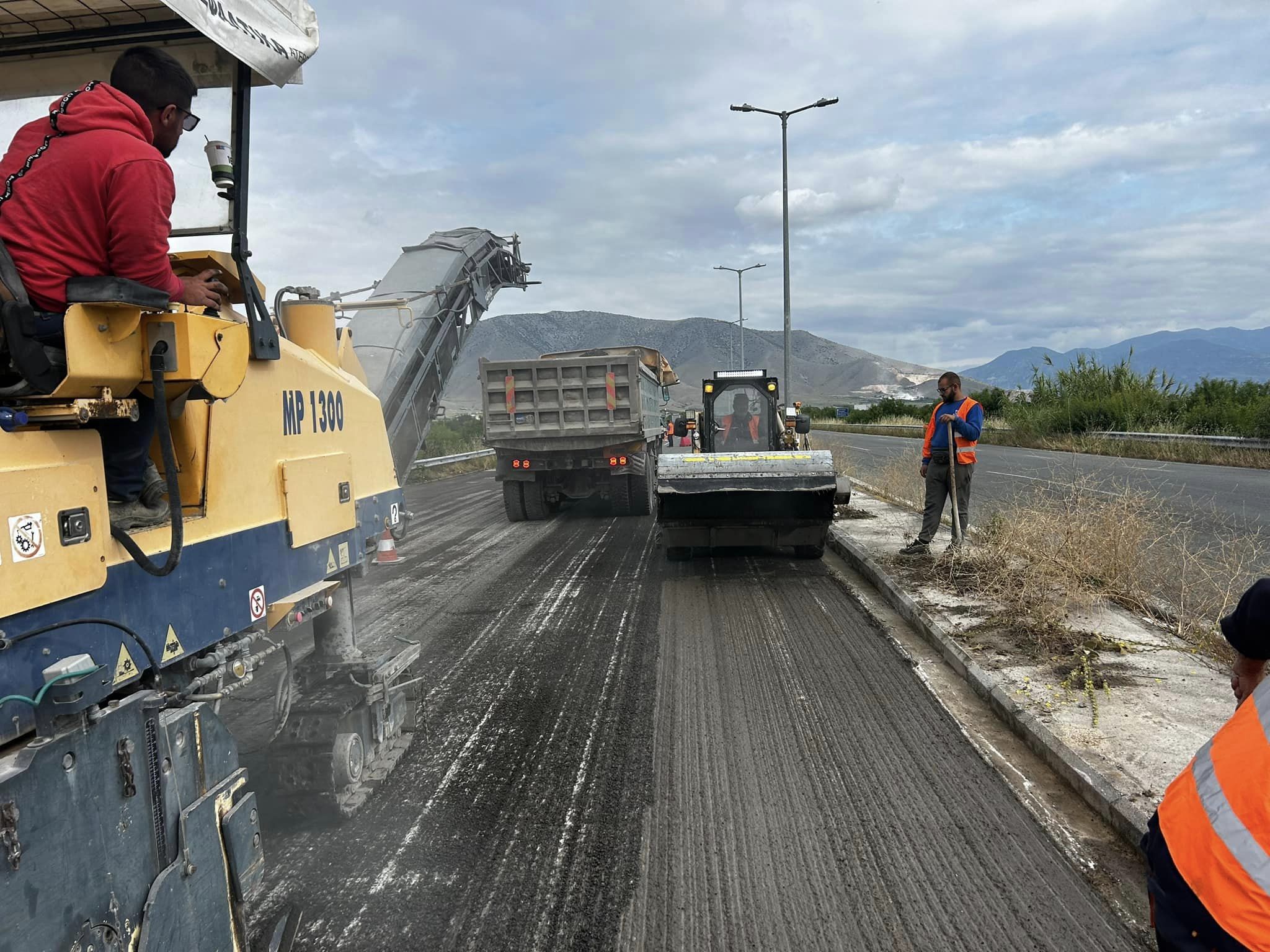 EOA Λάρνακας: Συνεχίζονται οι εργασίες ασφαλτοστρώσεων σε δρόμους της Λάρνακας