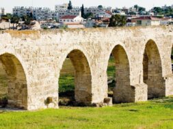 Aqueduct_Kamares_Larnaka_lrg-e1422255432871