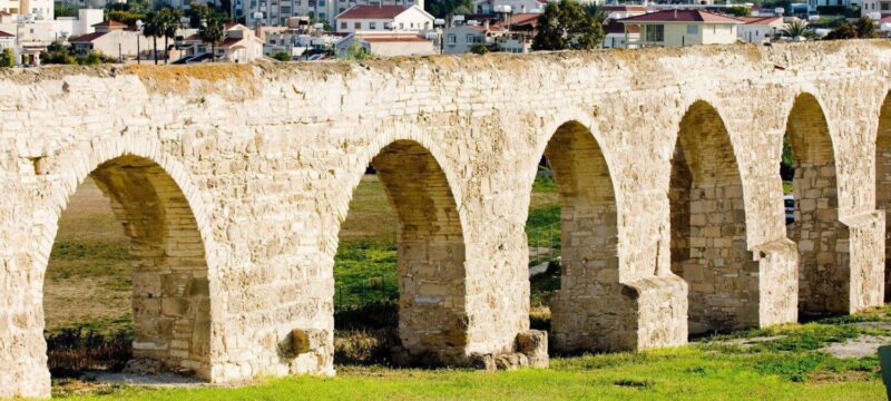 Aqueduct_Kamares_Larnaka_lrg-e1422255432871