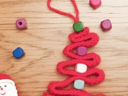 crochet-ribbon-christmas-tree-01