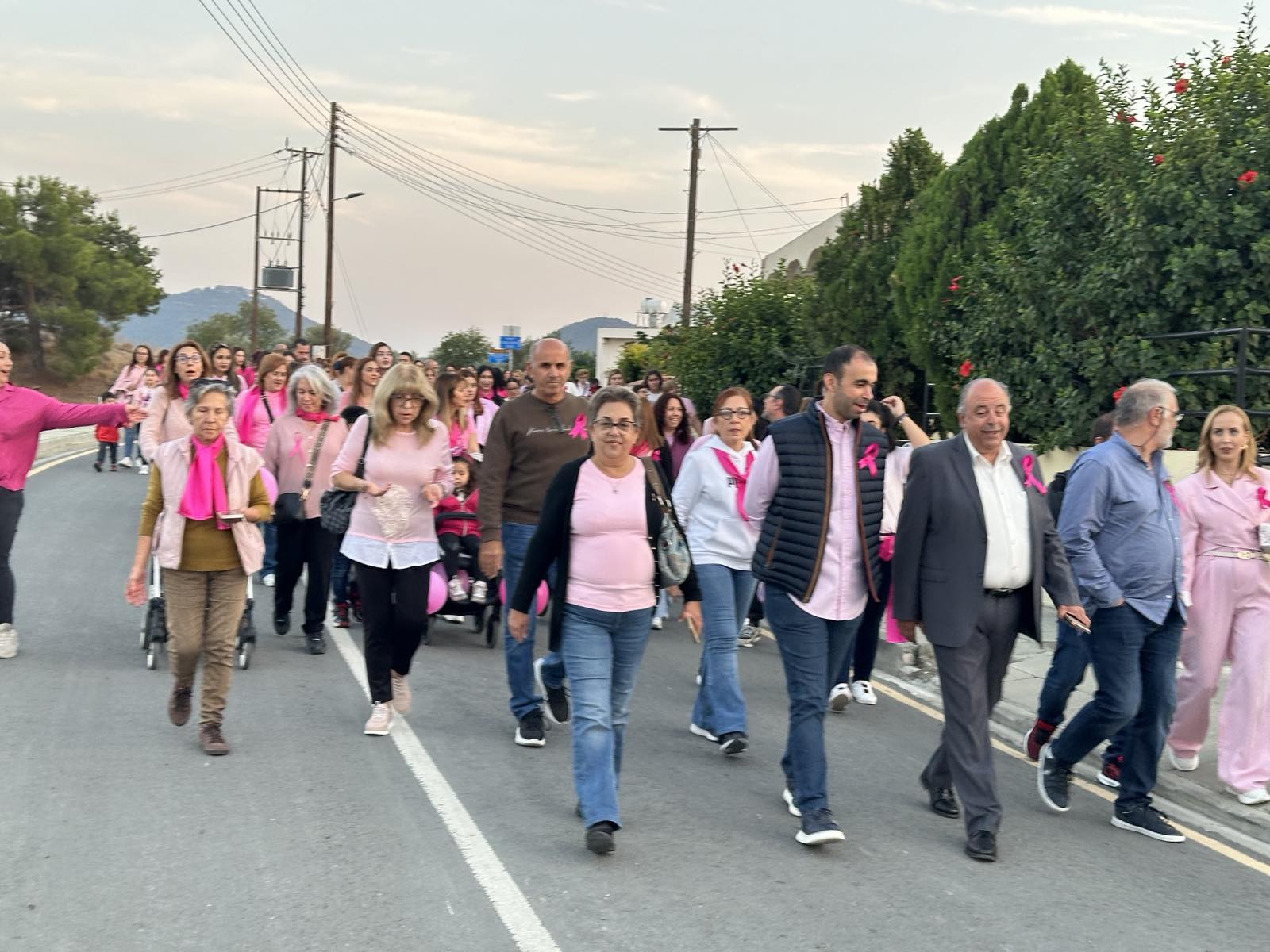 Φωτογραφίες από την πρώτη Ροζ Πορεία στον Κόρνο