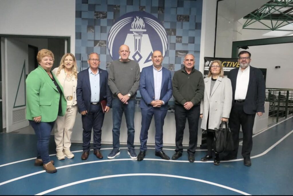 Συνάντηση με τον Πρόεδρο του ΚΟΑ είχαν ο Δήμαρχος Λάρνακας και στελέχη από τα Δημοτικά Διαμερίσματα Λιβαδιών και Ορόκλινης