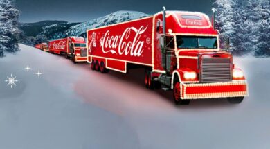 coca-cola-prague-christmas-truck-1