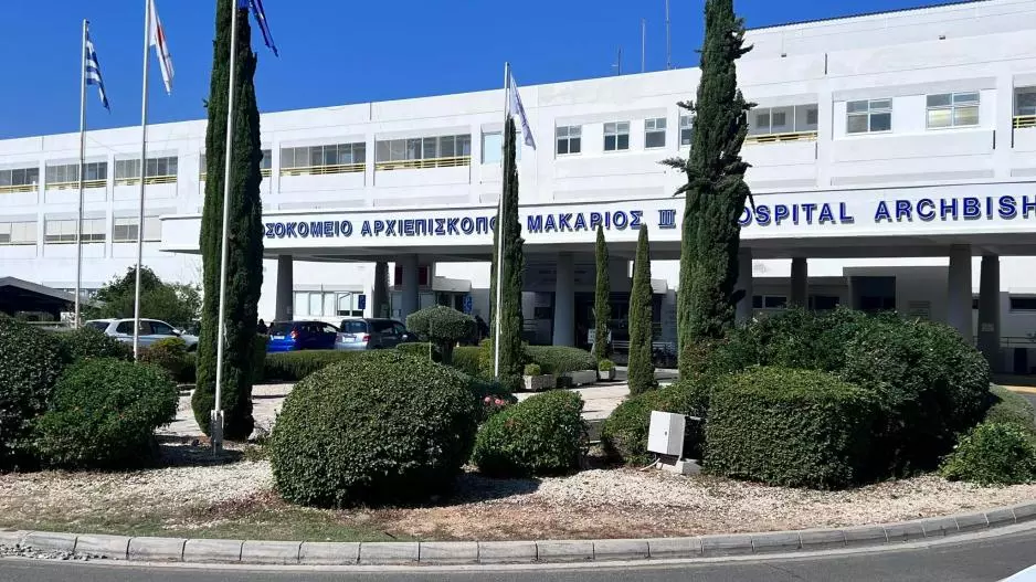 Γέμισαν τα παιδιατρικά τμήματα των νοσοκομείων RSV και λοιμώξεις  (βίντεο)