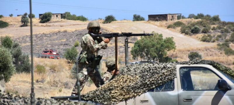 pickup-hilux-with-machine-gun-national-guard