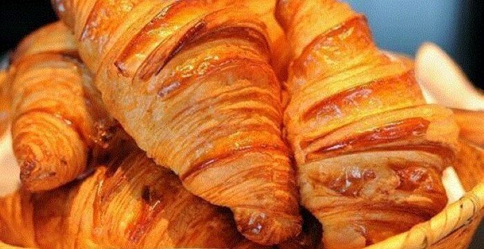 1567762051_croissant