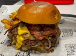 fatboysburgers__1661111803_2909939174317919526_50312870565