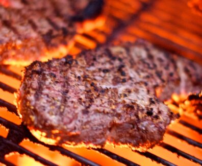 steaks-on-the-grill2