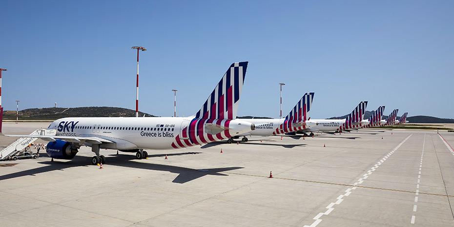 Ταξιδεύετε με Sky Express την Παρασκευή; Σημαντική ανακοίνωση