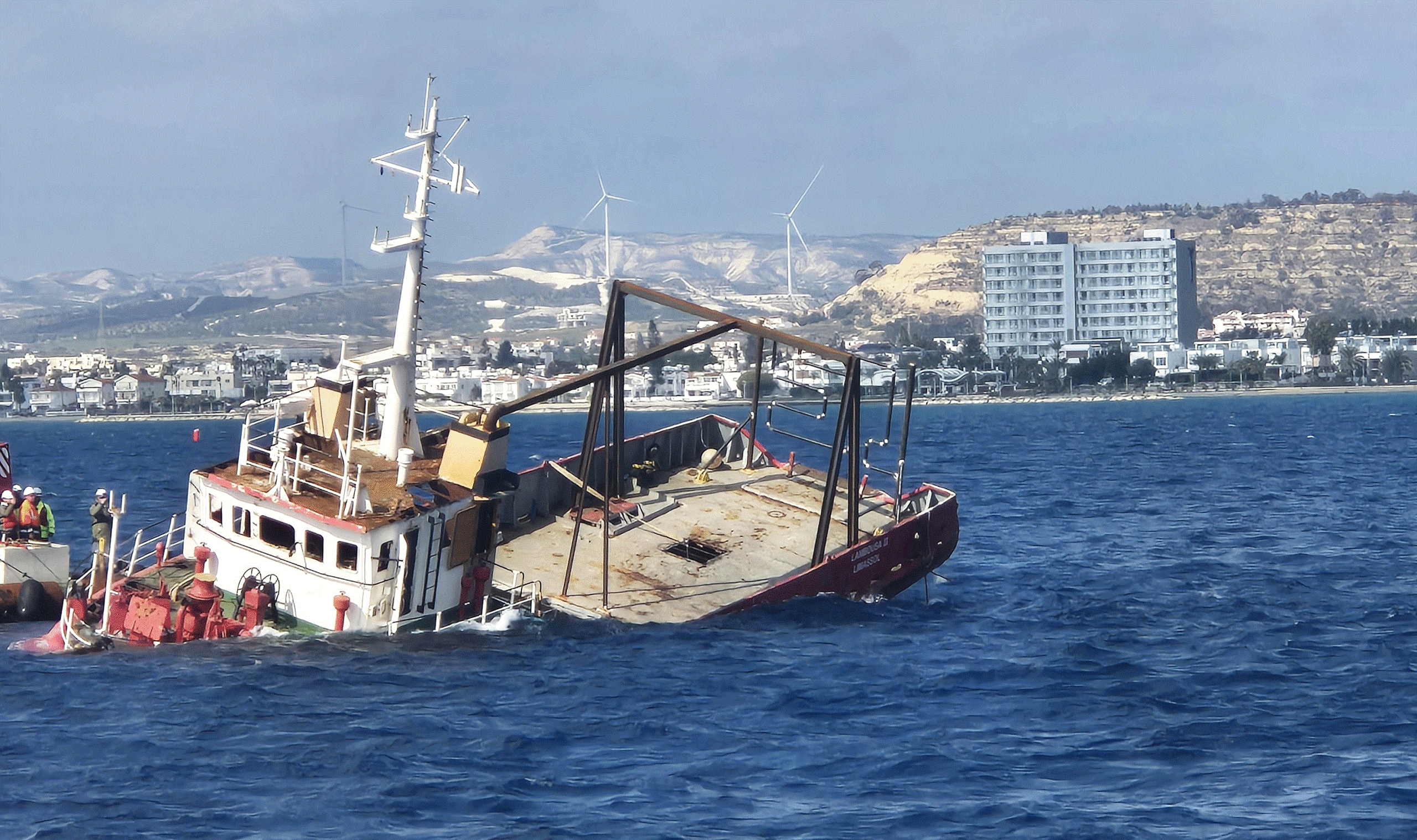 Στον βυθό της Ορόκλινης (και) το «Lambousa II»   (φώτο)