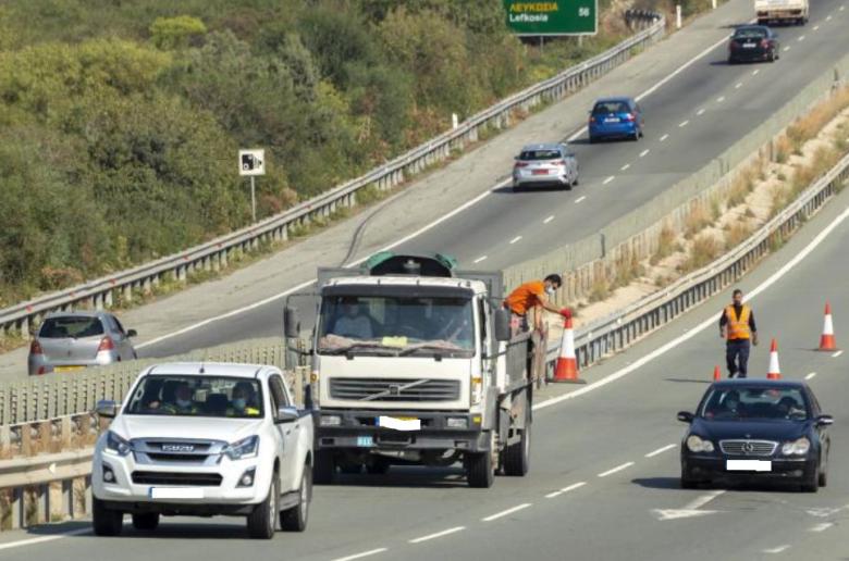 Εργασίες σε αυτοκινητοδρόμους στις επαρχίες Λάρνακας, Λεμεσού και Πάφου