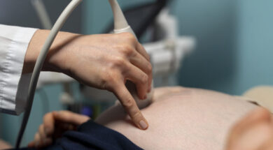 gynecologist-performing-ultrasound-consultation-1024×683