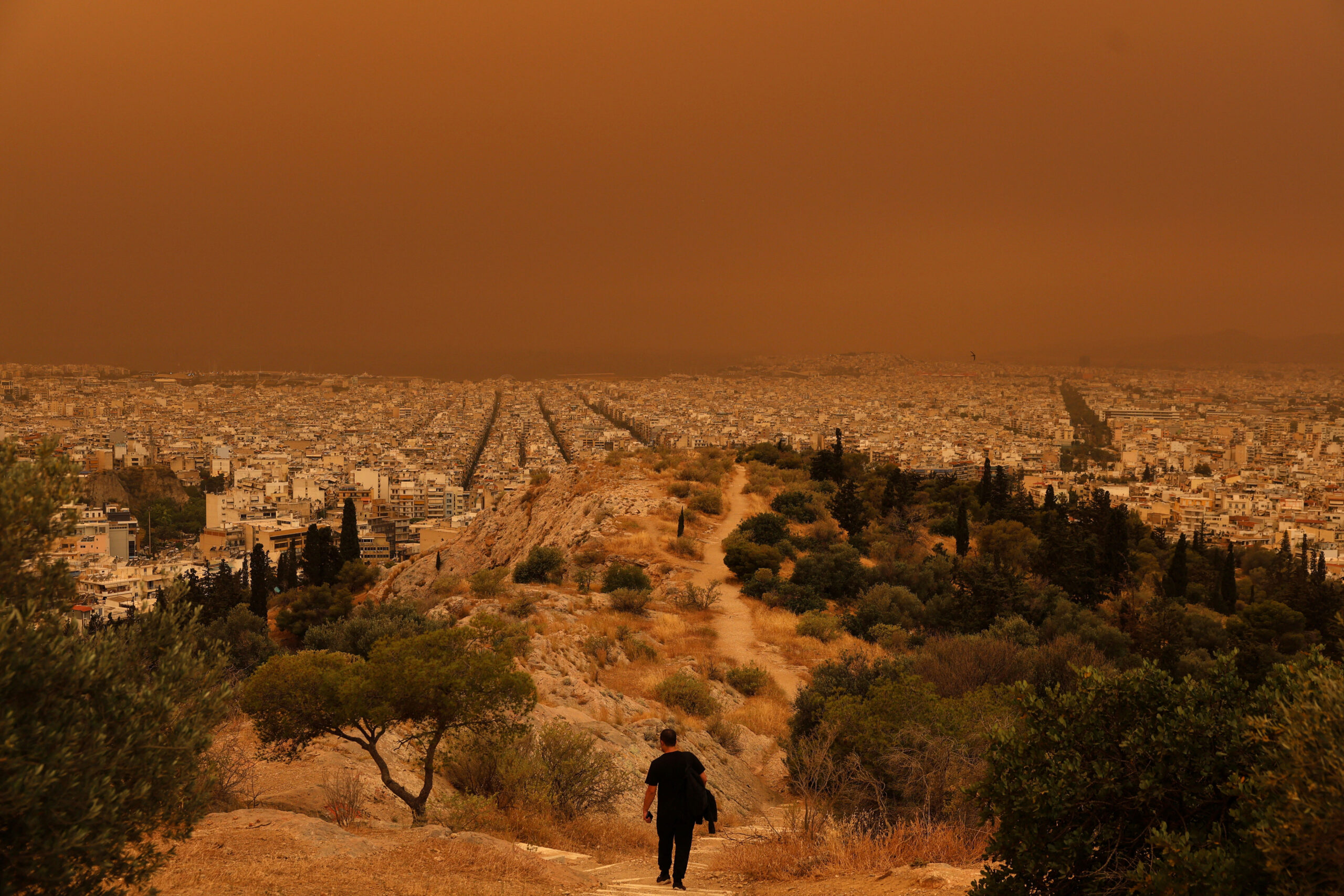 Στο πορτοκάλι περιοχές λόγω σκόνης – Έρχεται από Ιορδανία και Σαουδική Αραβία