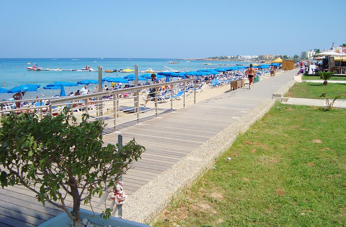 Στην Αγία Νάπα ποδόσφαιρο και τουρισμός πάνε μαζί Στην Αγία Νάπα ποδόσφαιρο και τουρισμός πάνε μαζί