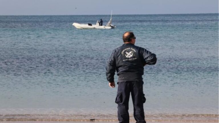 Μάχη με το χρόνο στο ΚΣΕΔ, άκαρπες οι ολονύχτιες έρευνες για επιζώντες του ναυαγίου Μάχη με το χρόνο στο ΚΣΕΔ, άκαρπες οι ολονύχτιες έρευνες για επιζώντες του ναυαγίου