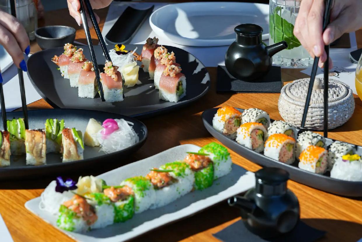 Το λατρεμένο Kaifu Sushi Bar επιστρέφει την Κυριακή – Ιαπωνικές γεύσεις και signature cocktails δίπλα στη θάλασσα