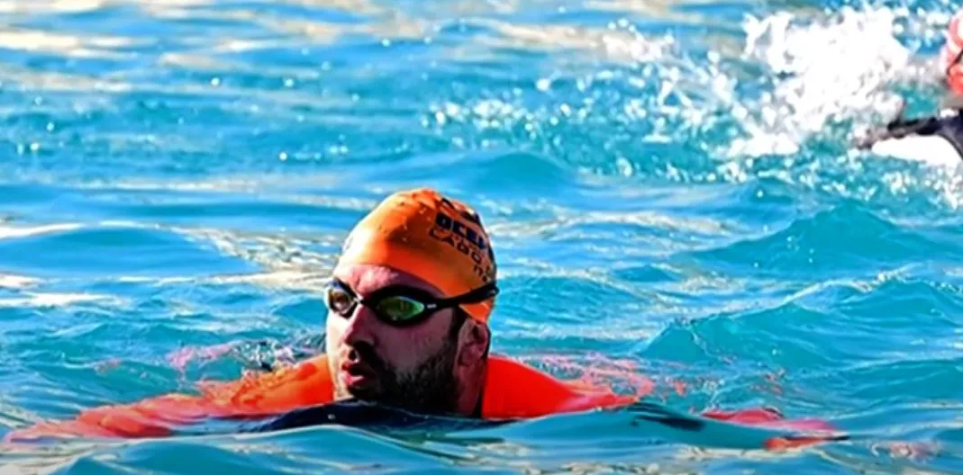 Ο Μαραθώνιος ανθρωπιάς ενός συμπολίτη μας Νοσηλευτή… Θα κολυμπήσει σε παγωμένα νερά 14 χιλιόμετρα