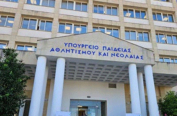 Παρατυπίες και κατάχρηση συνοπτικών διαδικασιών «βλέπει» η Ελεγκτική για ΥΠΑΝ