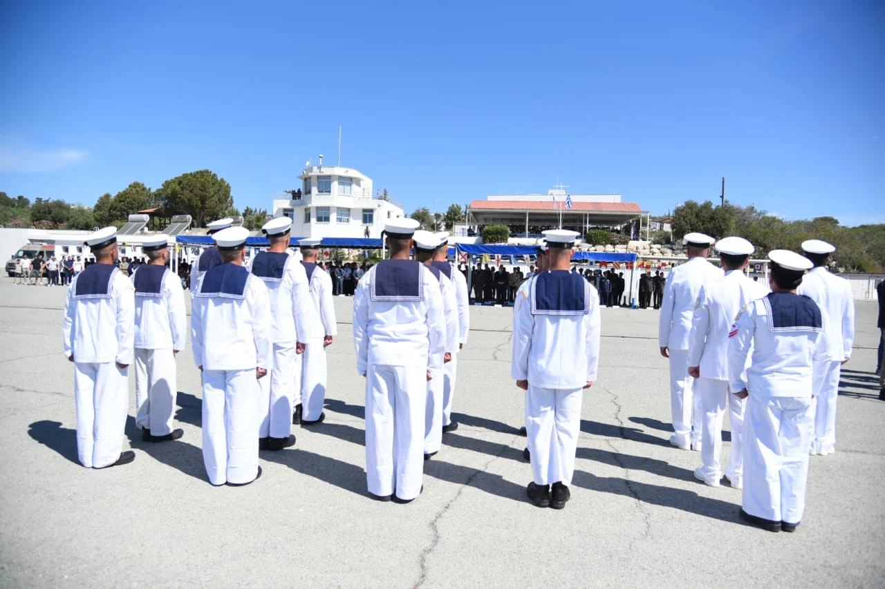 Η τελετή αποφοίτησης του 85ου Σχολείου Υποβρυχίων Καταστροφών στη Ναυτική Βάση «Ευάγγελος Φλωράκης» στο Μαρί