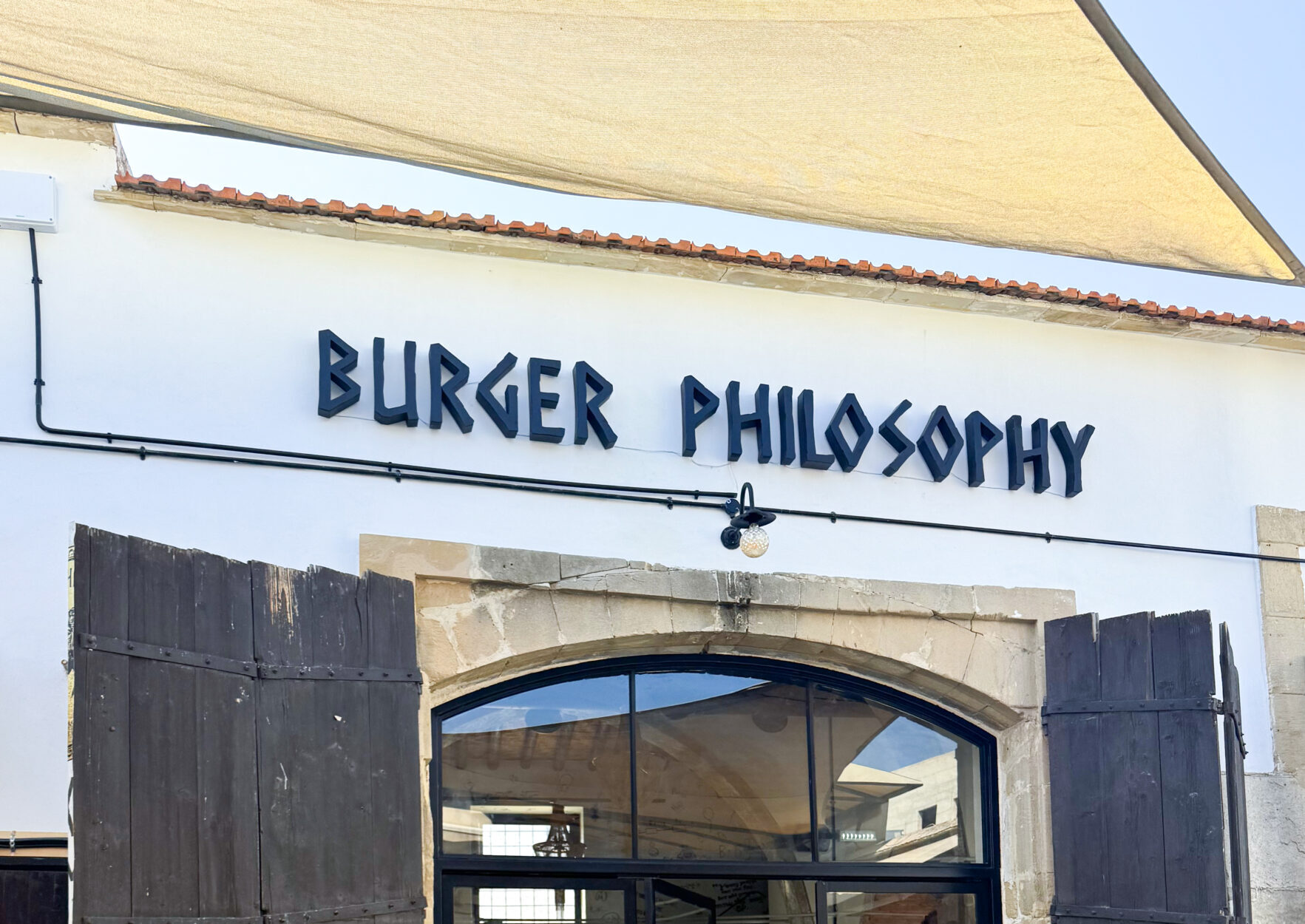 Έρχεται το Grand Opening του Burger Philosophy – Mάθε όλες τις πληροφορίες!