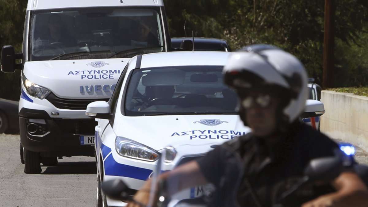 5 συλλήψεις σε επιχείρηση της ΥΚΑΝ – Βρήκαν ναρκωτικά, σφαίρες και €100.000