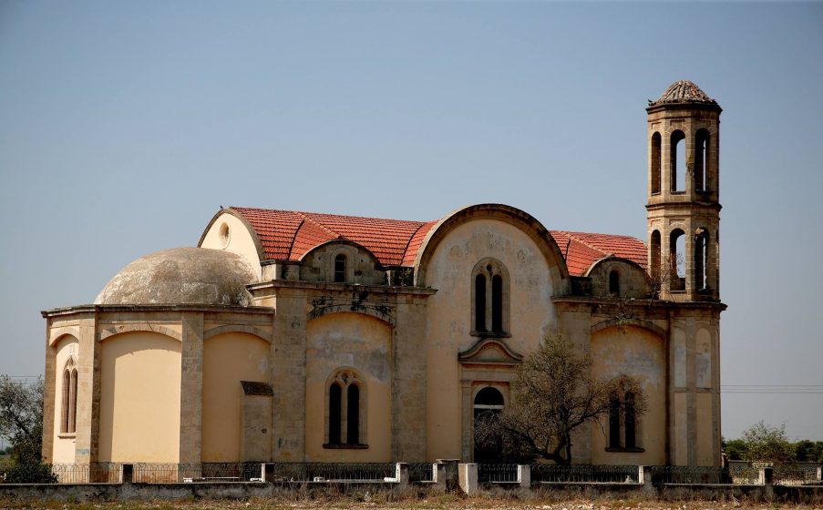 Θεία Λειτουργία στον Ιερό Ναό Προφήτου Ηλιού στους κατεχόμενους Στύλλους