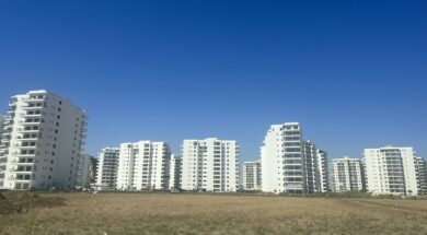 feature-tom-main-The-plains-of-Trikimo-are-coated-with-high-rises-but-the-infrastructure-is-not-in-place-to-support-them