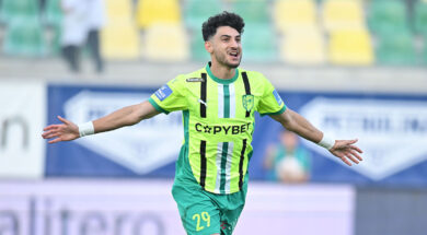 naoum-goal-aek