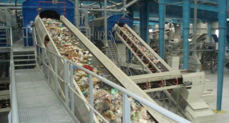 Tο 50% των ανακυκλώσιμων στην Κόσιη θάβεται – “Η κατάσταση έχει φθάσει στα όρια της”