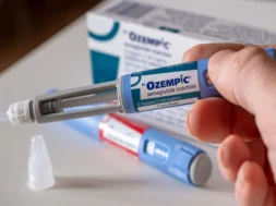 uq_contact_ozempic_injection_2560x1440-large_thumbnail