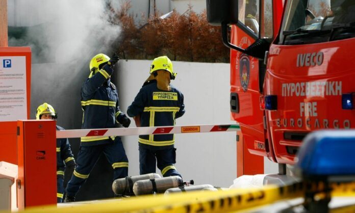Φωτιά σε φάρμα στην κτηνοτροφική περιοχή Αραδίππου – Διερευνώνται τα αίτια