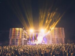 1._the_experience_-_field_stage_-_fengaros_festival_2023