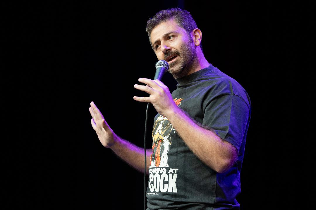 Η Στάνταρ Κκόμετυ ανακοινώνει το Stand Up Comedy fair στο πάρκο καλλιτεχνών Μεσόγειος