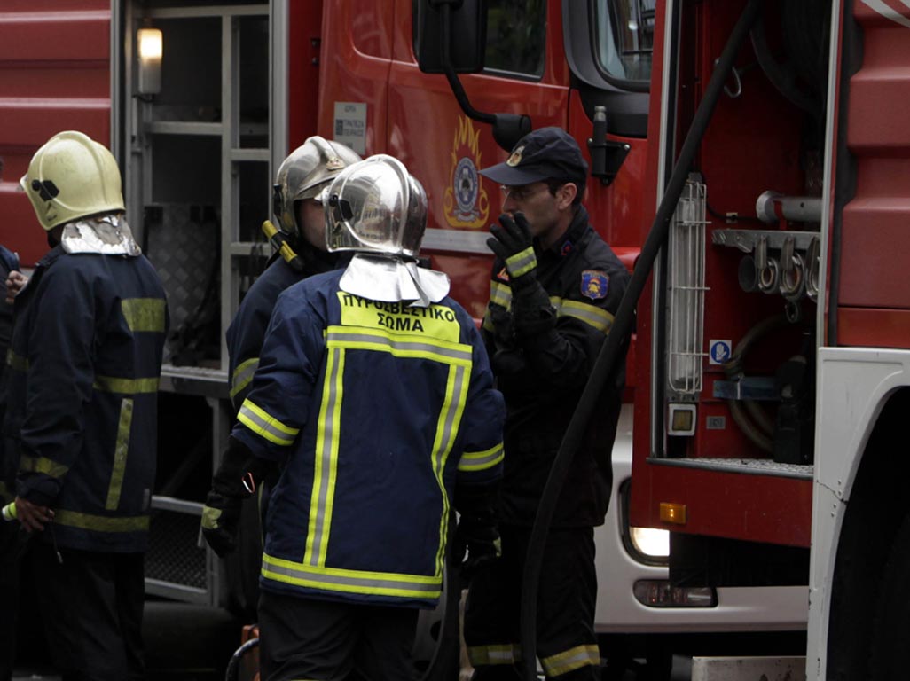 ΕΚΤΑΚΤΟ: Πυρκαγιά σε οικία – Επιχειρούν για πλήρη κατάσβεση