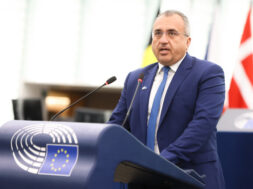 EP-176111E_Plenary_25_Cyprus