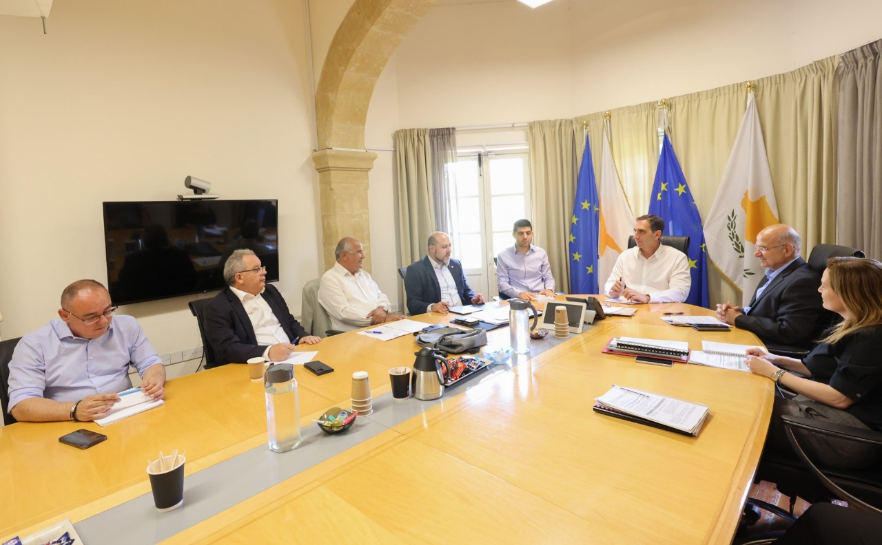 Συνάντηση αντιπροσωπείας της ΠΕΠ με τον Υπουργό Εσωτερικών για το νέο πλαίσιο κανονισμών στη διάθεση τ/κ περιουσιών
