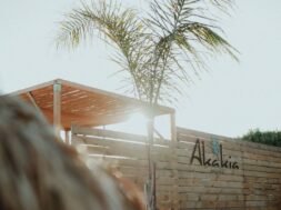 akakiabeachbar_1712567658_3341582176427029941_14014270954