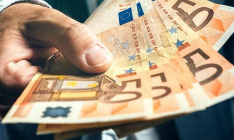 Πότε θα λάβουν το επίδομα των €1,300 οι νέοι δικαιούχοι για την φροντίδα ηλικιωμένων