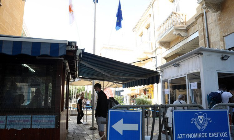 Συνελήφθη άνδρας στα κατεχόμενα επειδή πέρασε πριν 21 χρόνια στην ε/κ πλευρά «παράνομα»