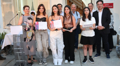 Παγκύπριο Λύκειο Λάρνακας_Λατίνοι (2)