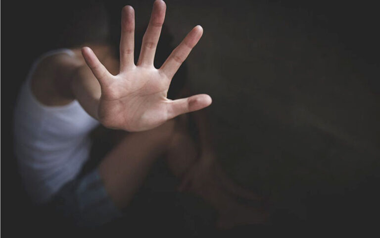 Πάνω από 2.000 καταγγελίες για σεξουαλική κακοποίηση παιδιών από το 2017