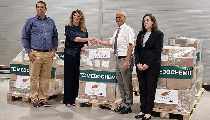 Ευχαριστίες Μποτσουάνα για μεγάλη αποστολή φαρμάκων από την Κύπρο