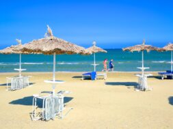 72789-Mackenzie-Beach