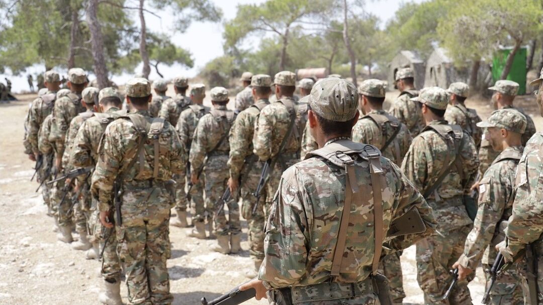 Είσαι νεοσύλλεκτος της 2025 ΕΣΣΟ; Ιδού έξι πράγματα που πρέπει να θυμάσαι για την κατάταξη σου – Πότε θα γίνουν οι ορκωμοσίες και πως θα παρουσιαστούν οι εθνοφρουροί στις μονάδες