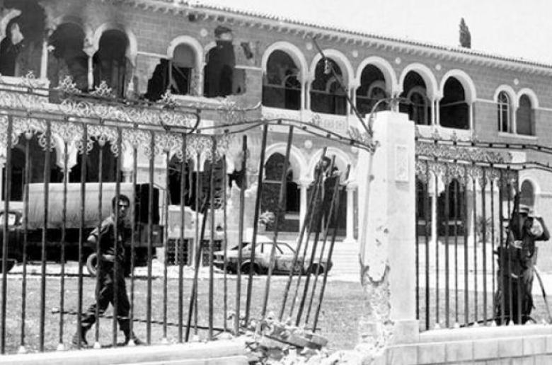 Ήχησαν οι σειρήνες – 51 χρόνια από το πραξικόπημα
