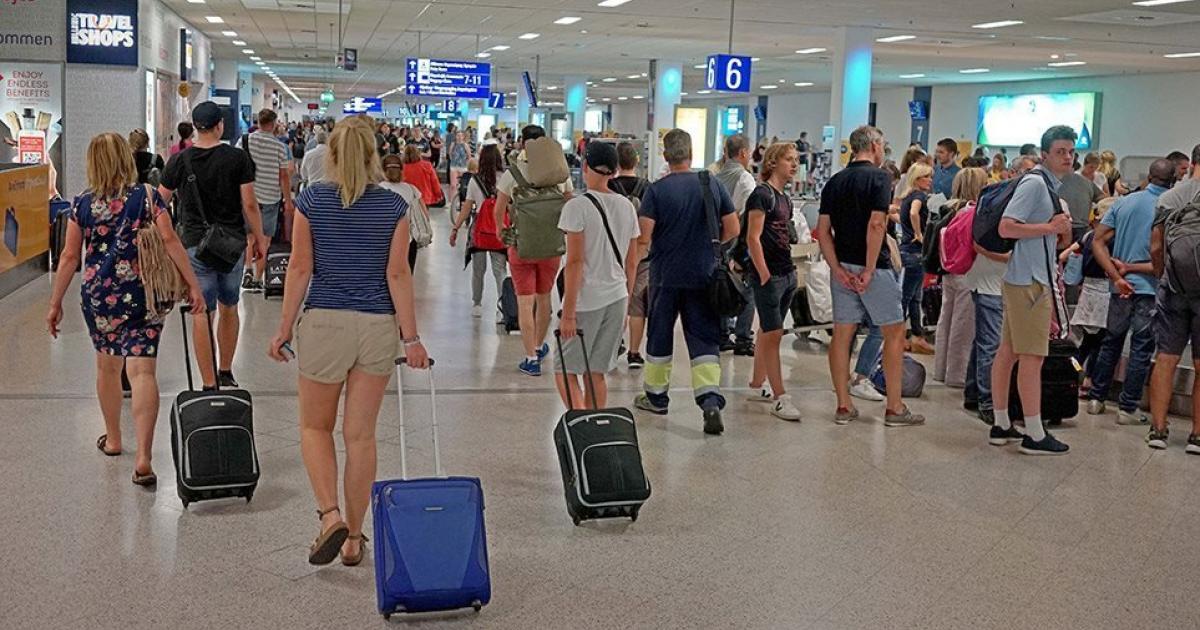 Βουτιά 42% στις αφίξεις τουριστών από Ισραήλ τον Ιούνιο Βουτιά 42% στις αφίξεις τουριστών από Ισραήλ τον Ιούνιο